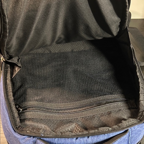 Samsonite Blue Backpack with Black Accents - Picture 3 of 6